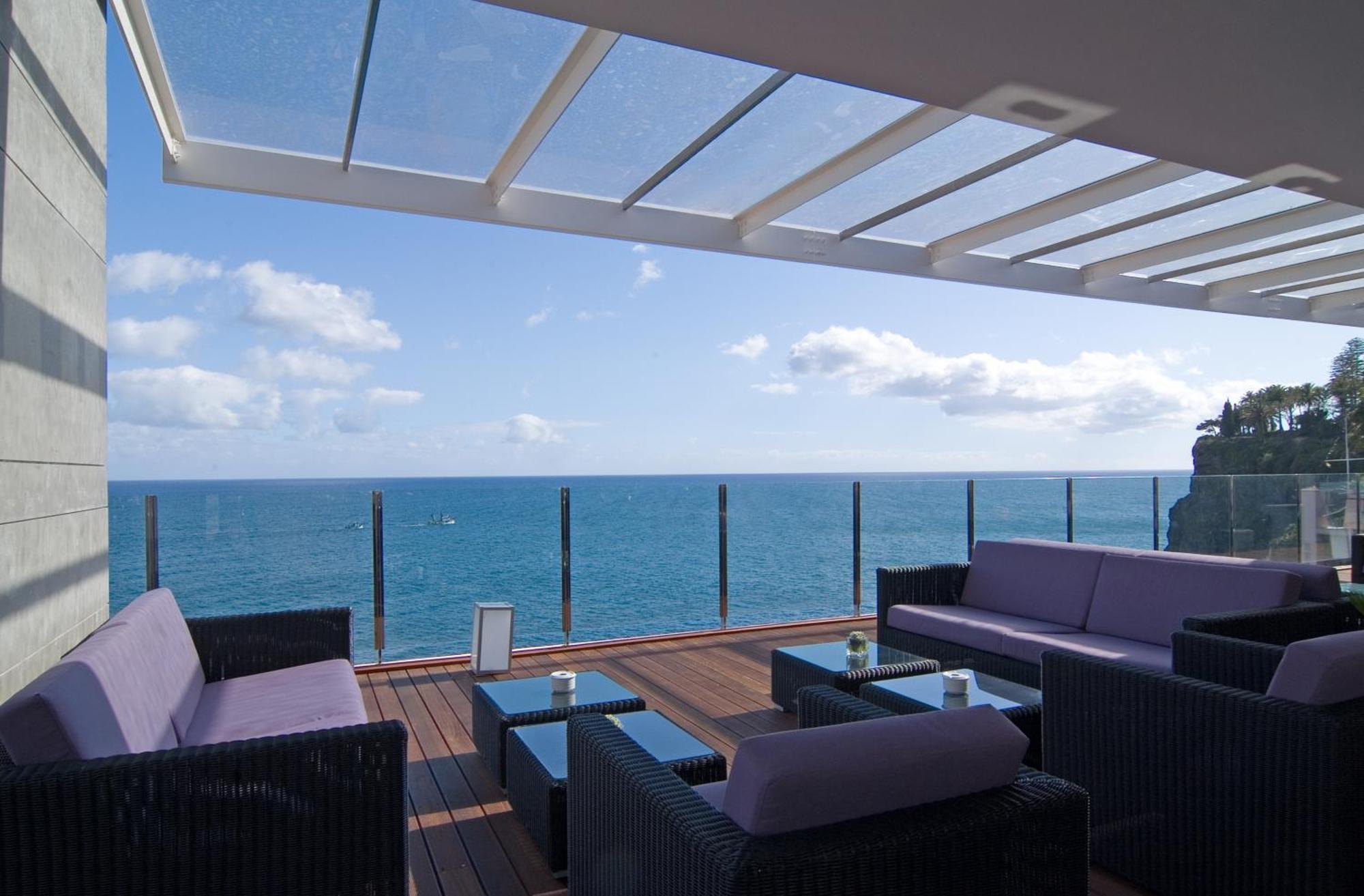 Pestana Carlton Madeira Ocean Resort Hotel Фуншал Екстер'єр фото The Sky Bar