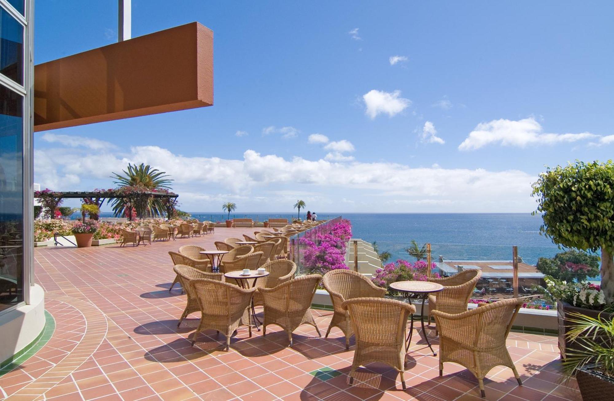 Pestana Carlton Madeira Ocean Resort Hotel Фуншал Екстер'єр фото View from the hotel
