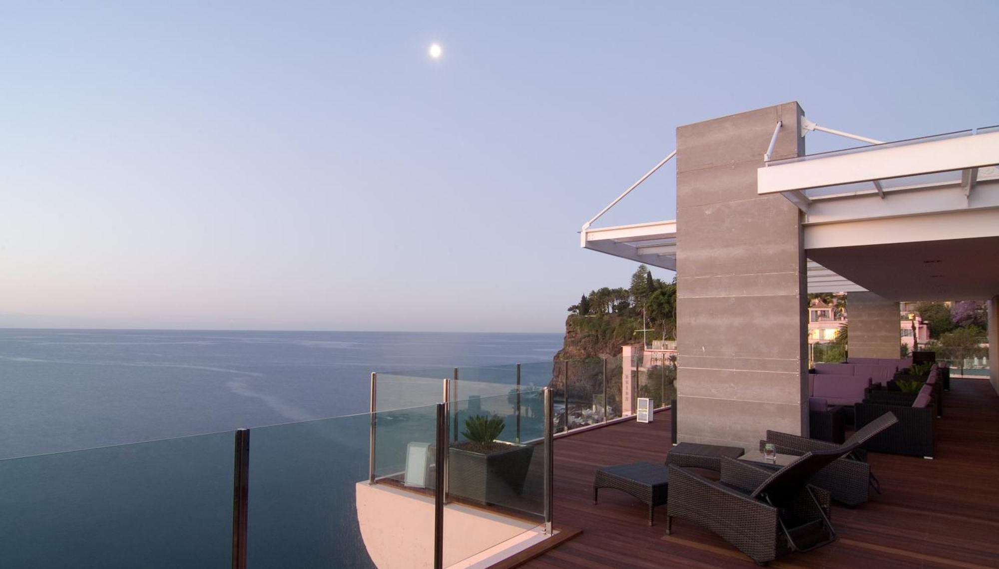Pestana Carlton Madeira Ocean Resort Hotel Фуншал Екстер'єр фото Villa Blue Diamond