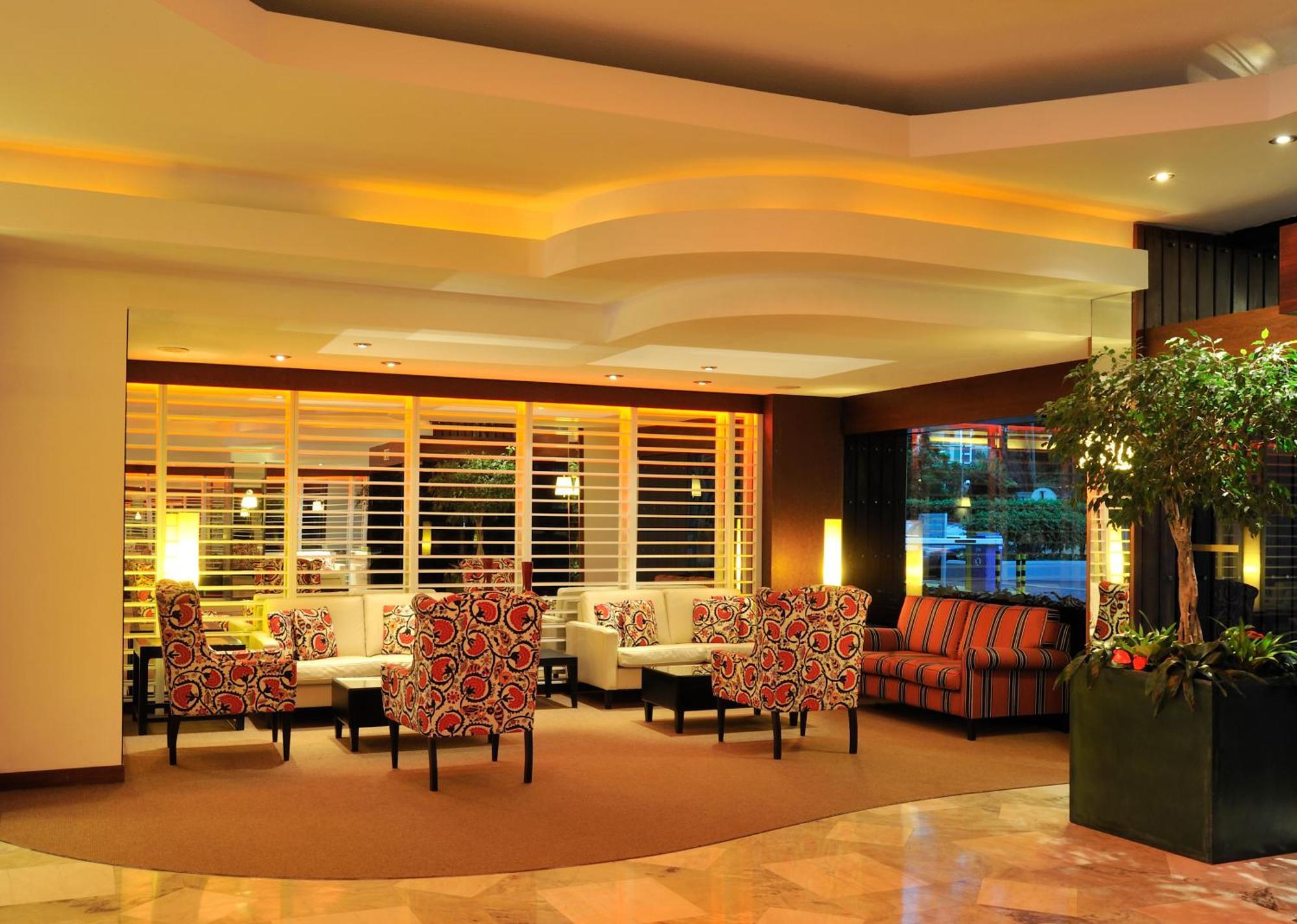 Pestana Carlton Madeira Ocean Resort Hotel Фуншал Екстер'єр фото Lobby